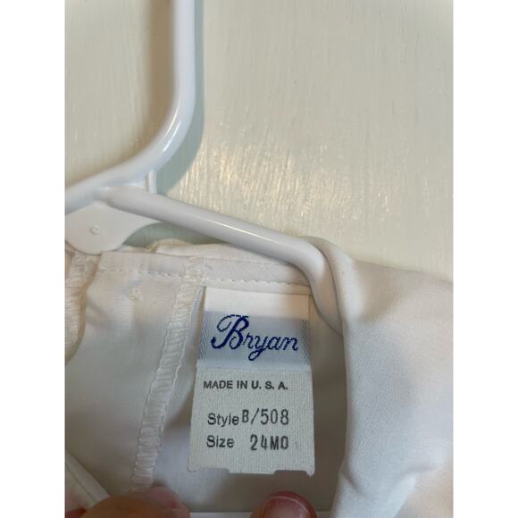 Bryan short sleeve vintage top button collared white red embroidered. Size 24mo - Picture 4 of 5